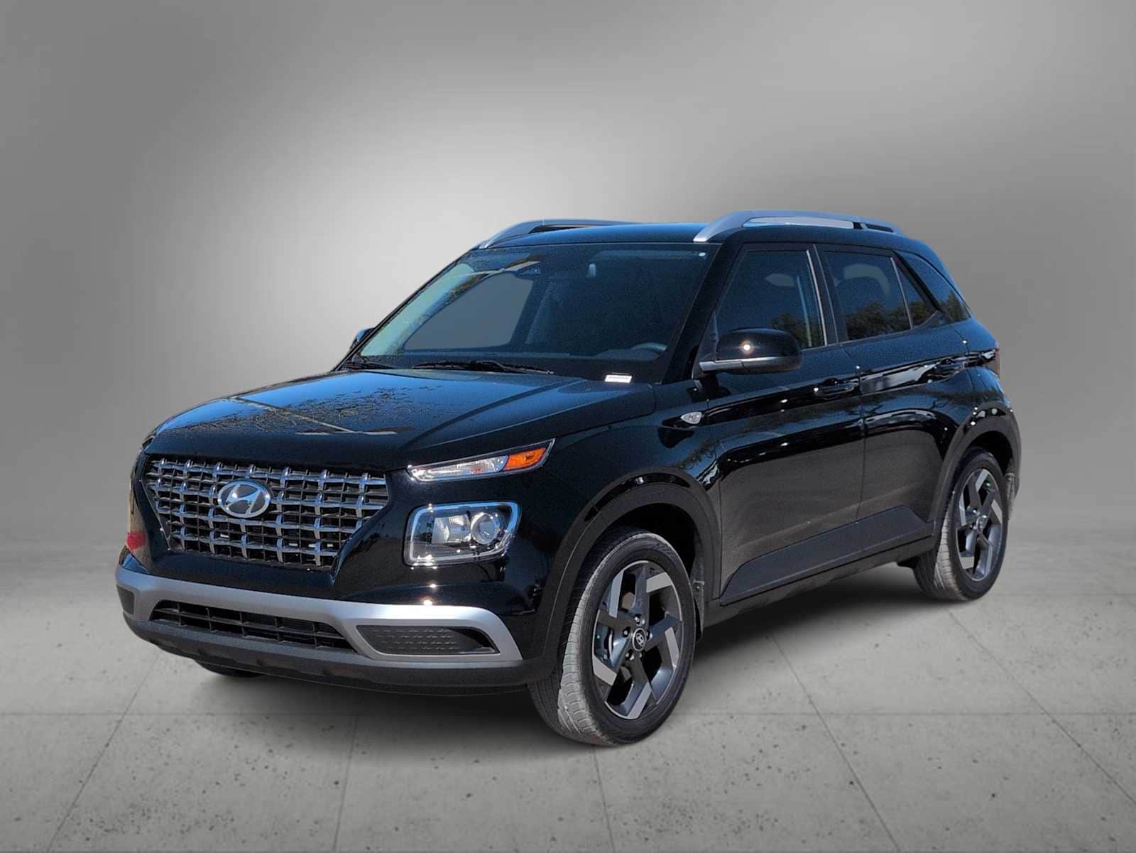 Thumbnail: 2026 Hyundai Venue - 4