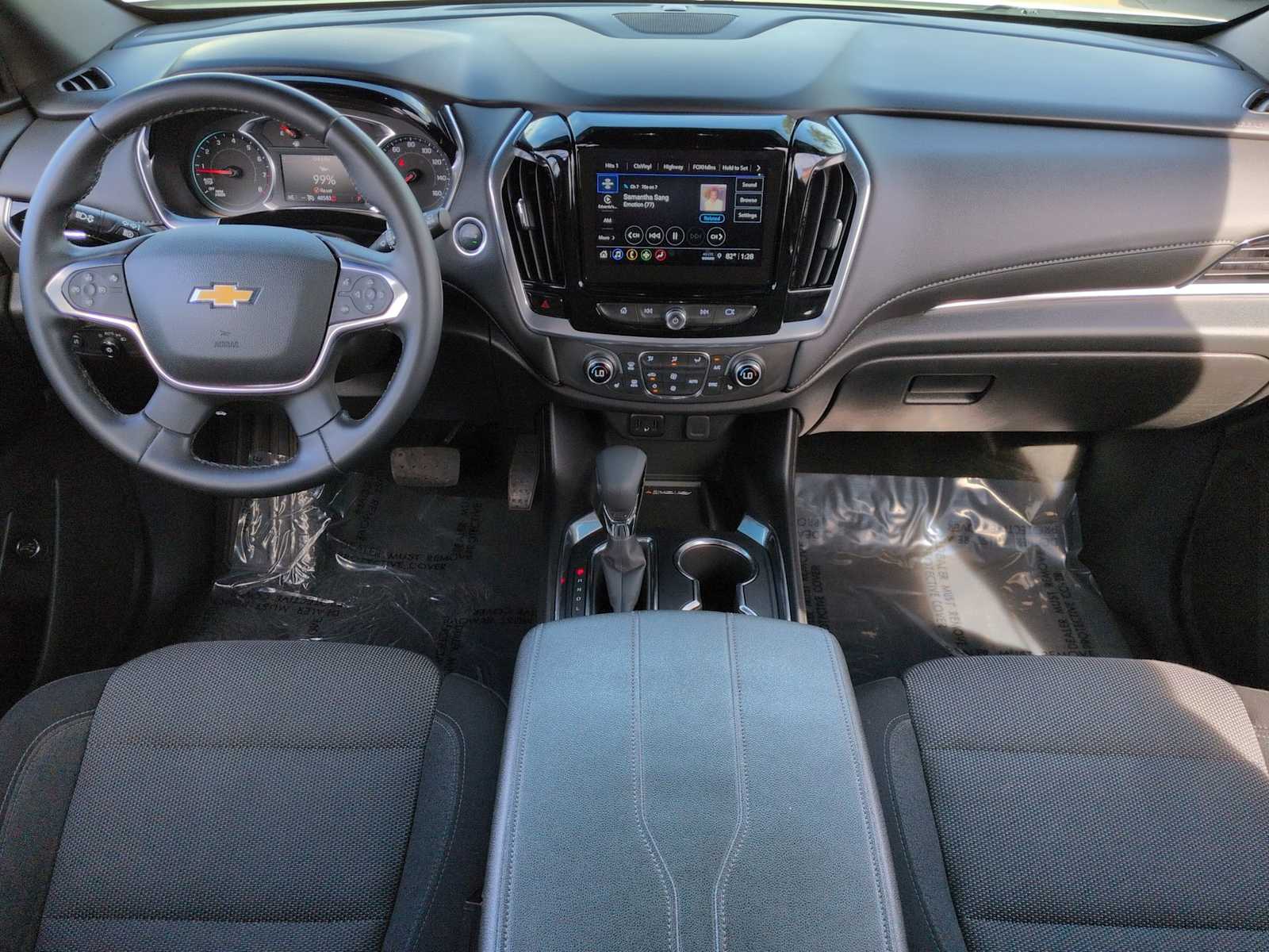 Thumbnail: 2023 Chevrolet Traverse - 16