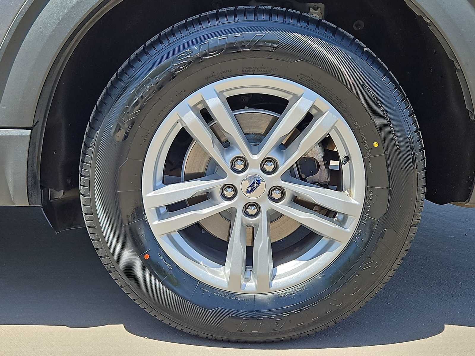 Thumbnail: 2021 Ford Explorer - 12