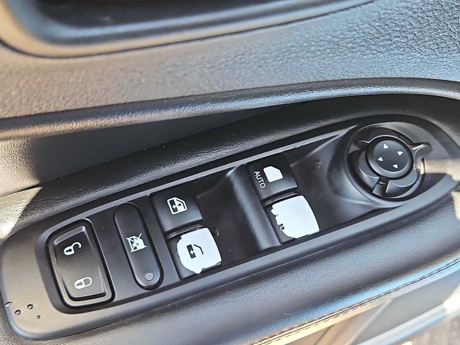 Thumbnail: 2020 Jeep Compass - 17