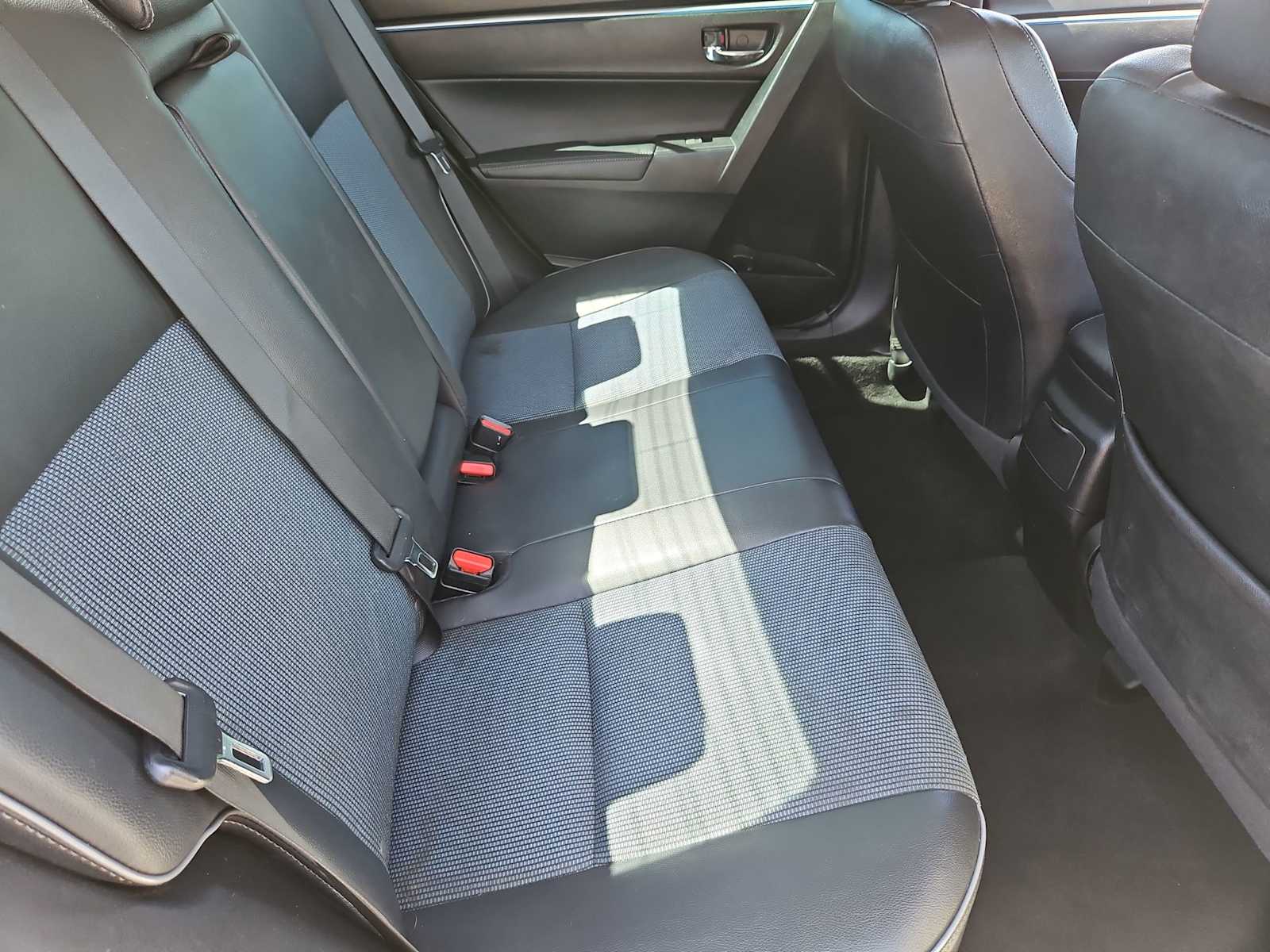 Thumbnail: 2016 Toyota Corolla - 20