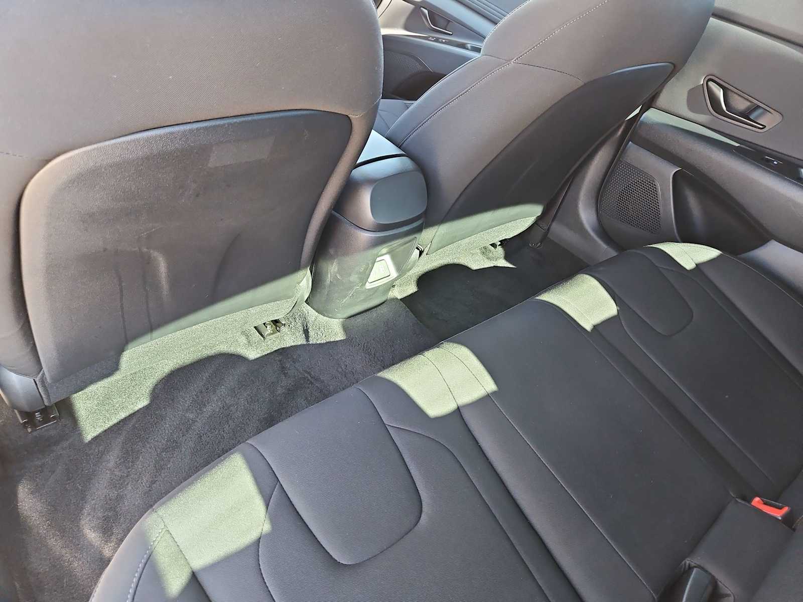 Thumbnail: 2025 Hyundai Elantra - 18