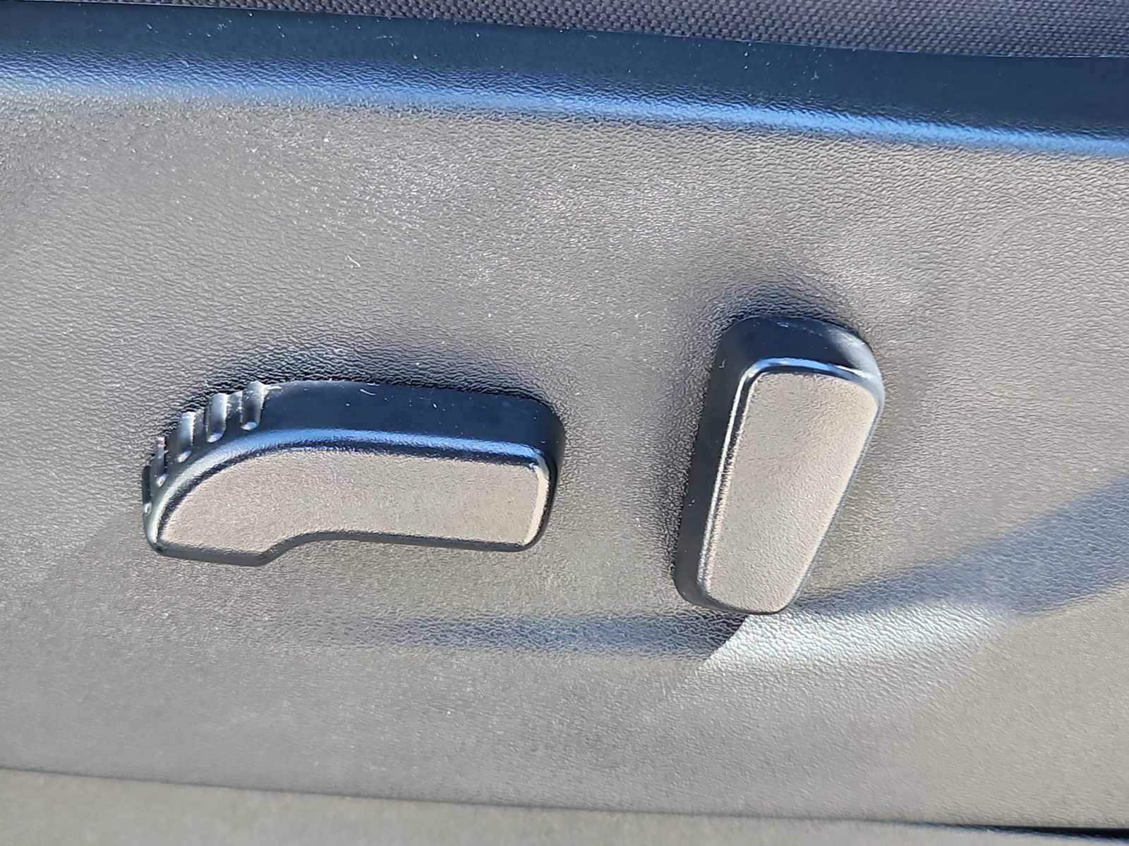 Thumbnail: 2024 Nissan Frontier - 18