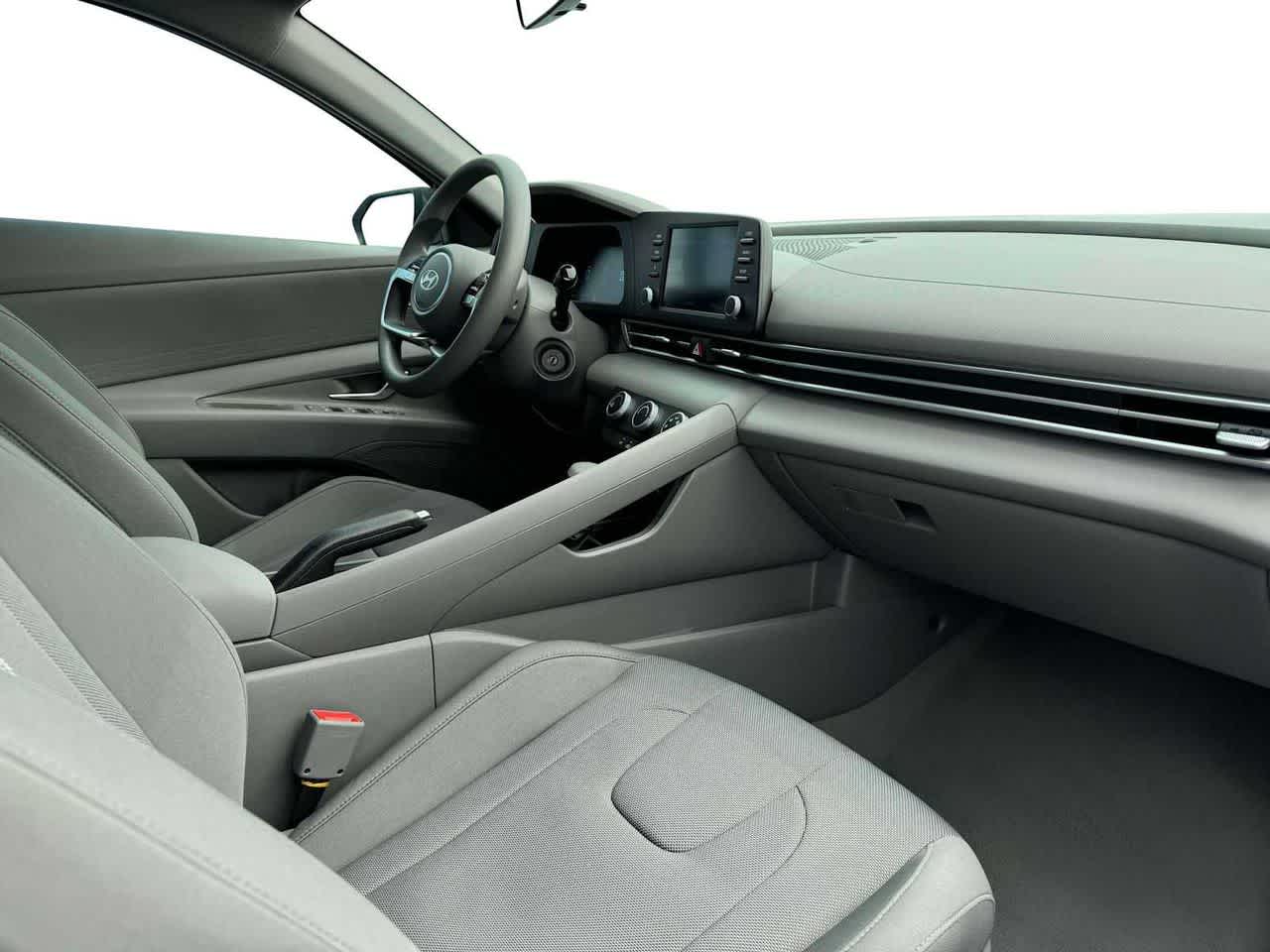 Thumbnail: 2025 Hyundai Elantra - 15