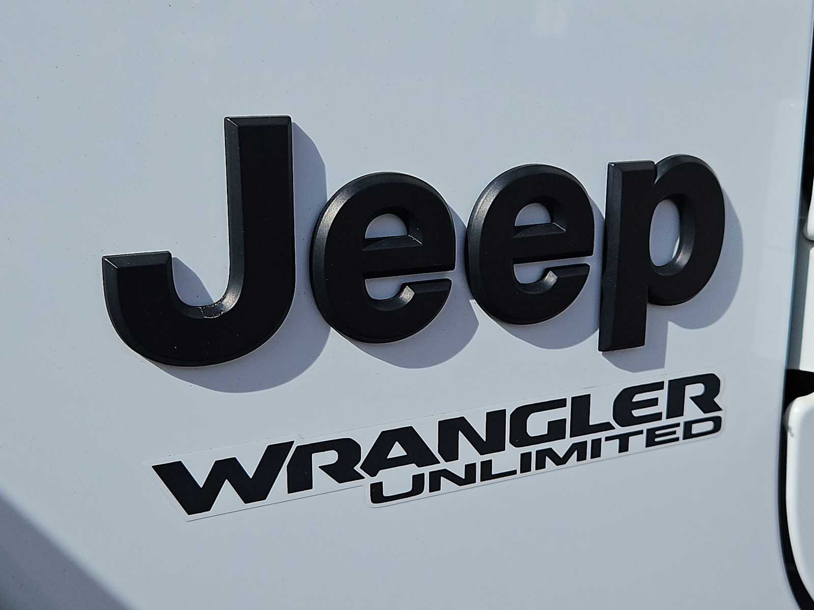Thumbnail: 2021 Jeep Wrangler - 13