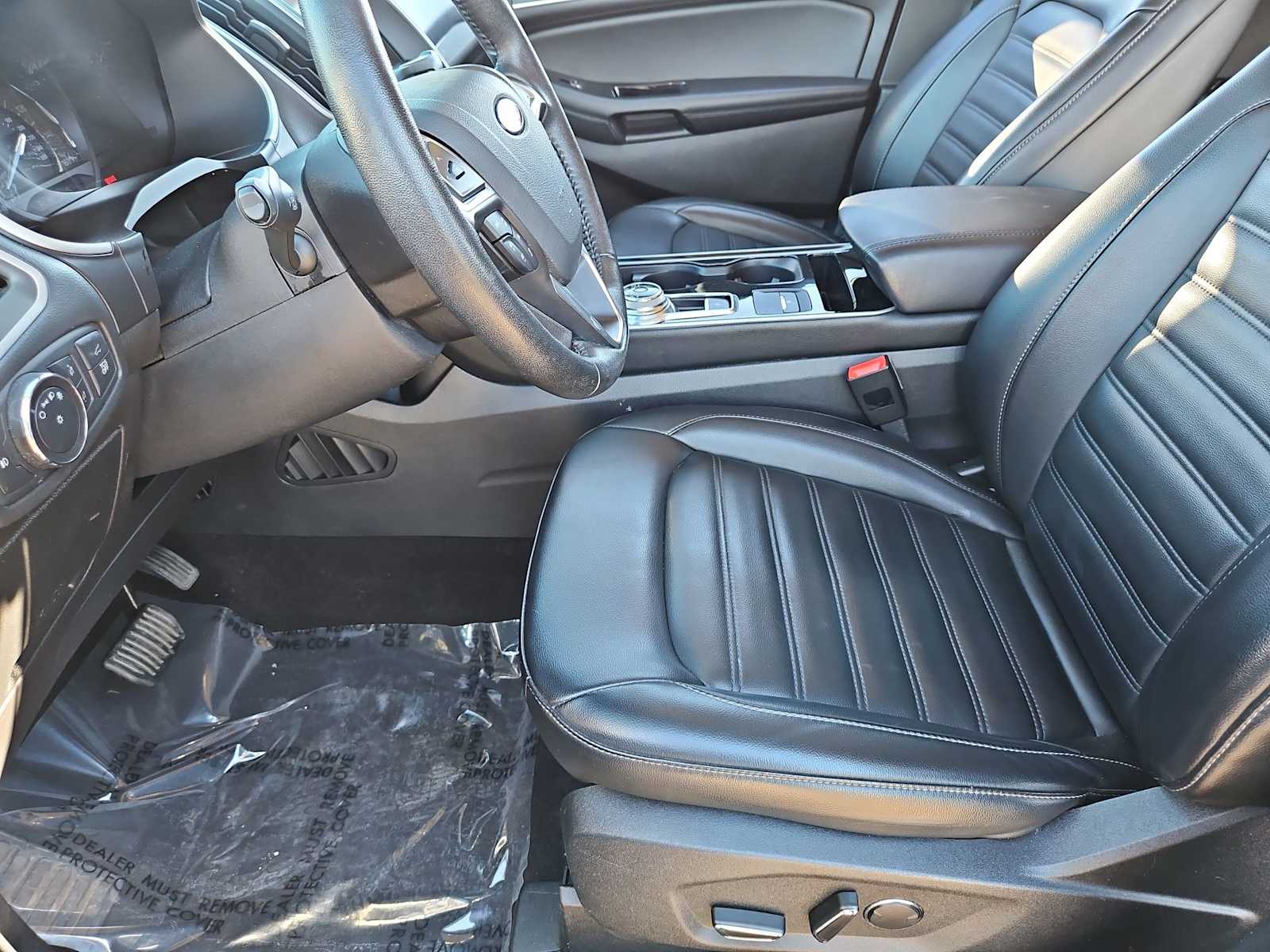 Thumbnail: 2019 Ford Edge - 16