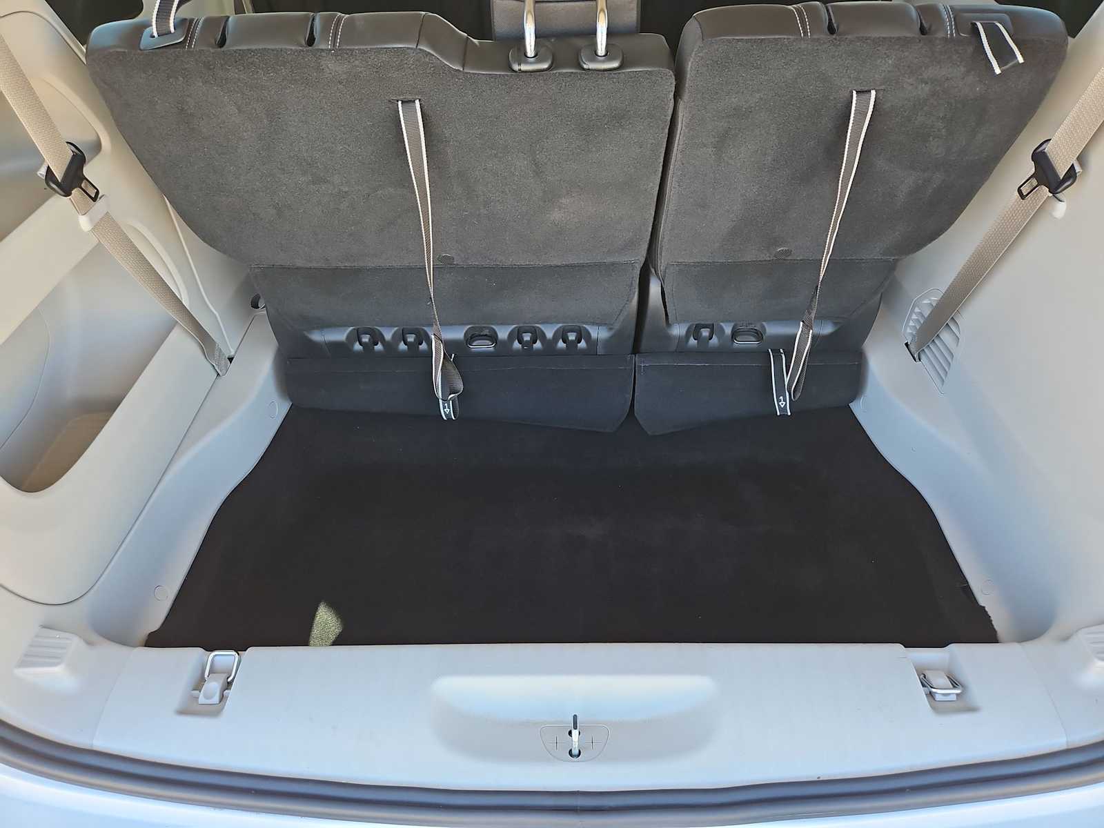 Thumbnail: 2023 Chrysler Pacifica - 34