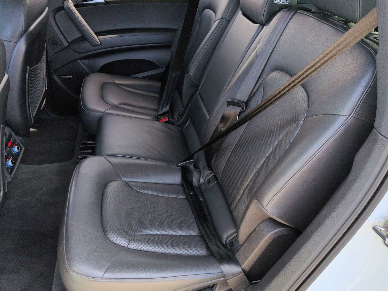 Thumbnail: 2015 Audi Q7 - 21