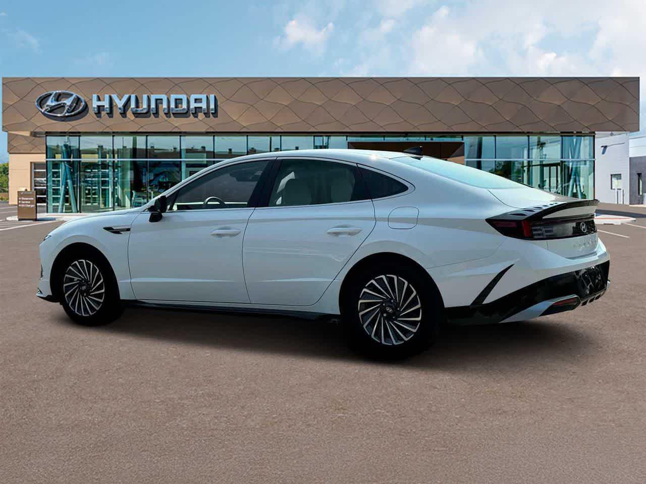 Thumbnail: 2026 Hyundai Sonata - 4