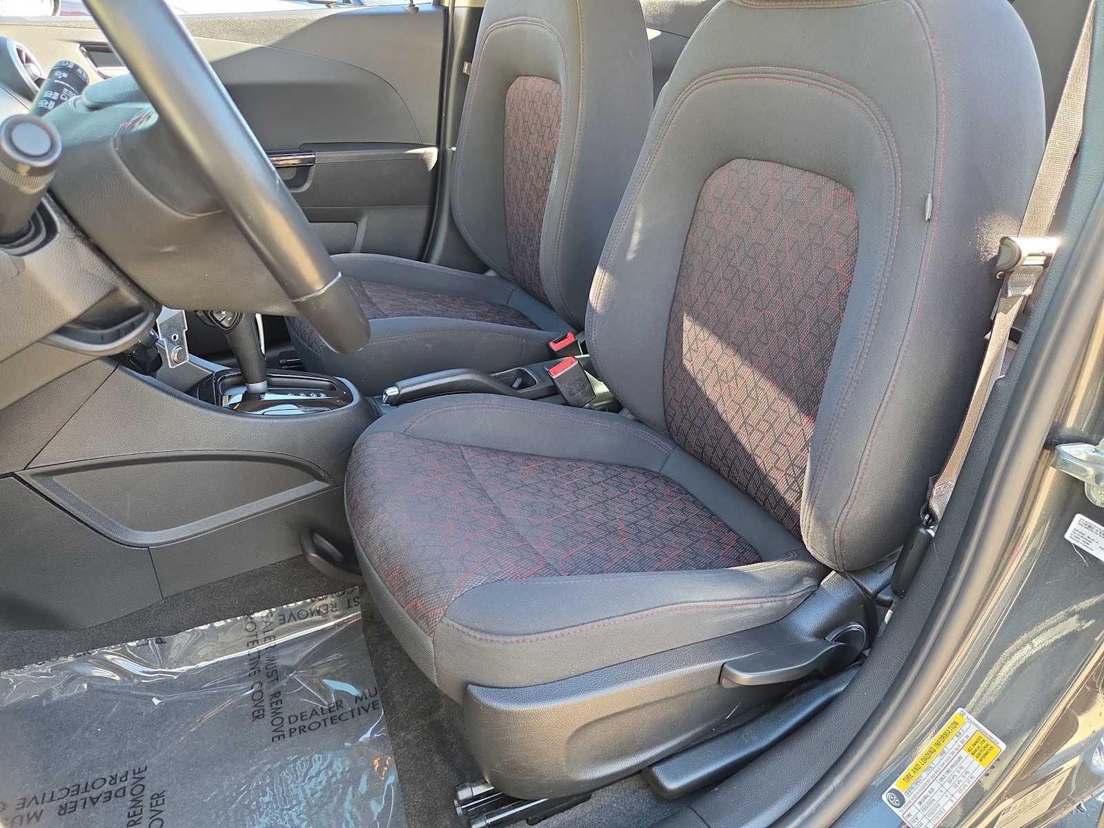 Thumbnail: 2017 Chevrolet Sonic - 17