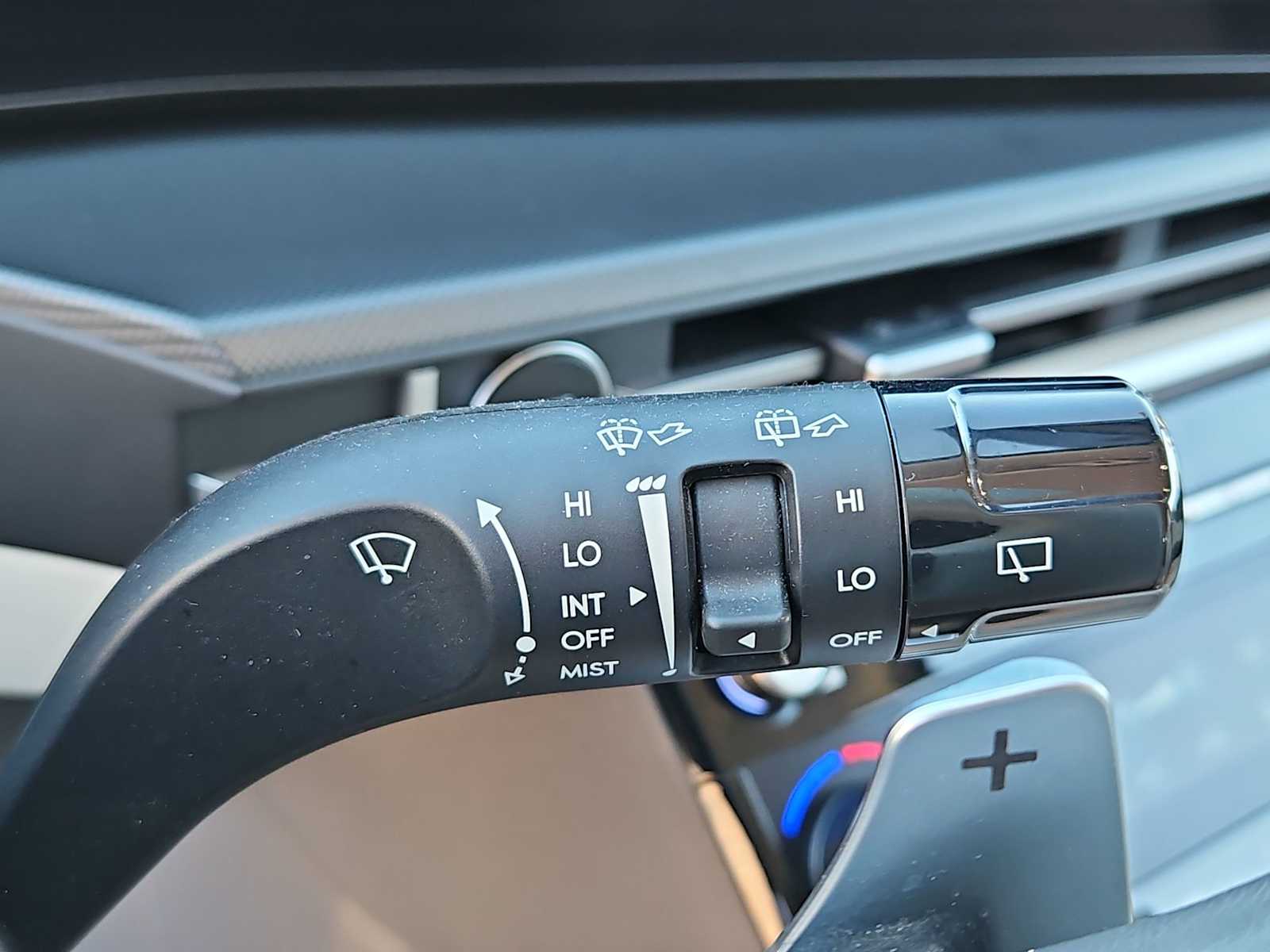 Thumbnail: 2024 Hyundai Santa Fe - 25