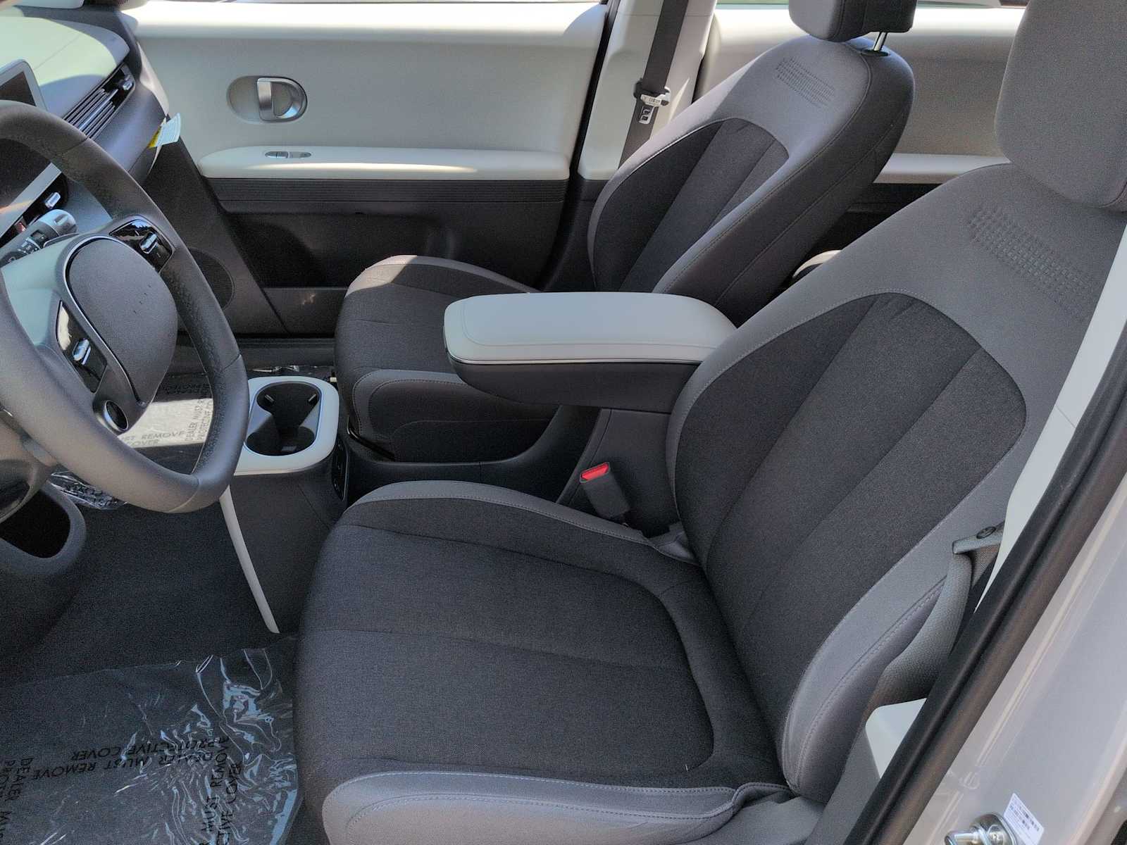 Thumbnail: 2024 Hyundai Ioniq 5 - 17