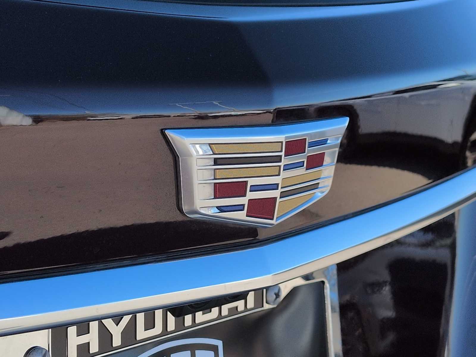 Thumbnail: 2018 Cadillac XT5 - 12