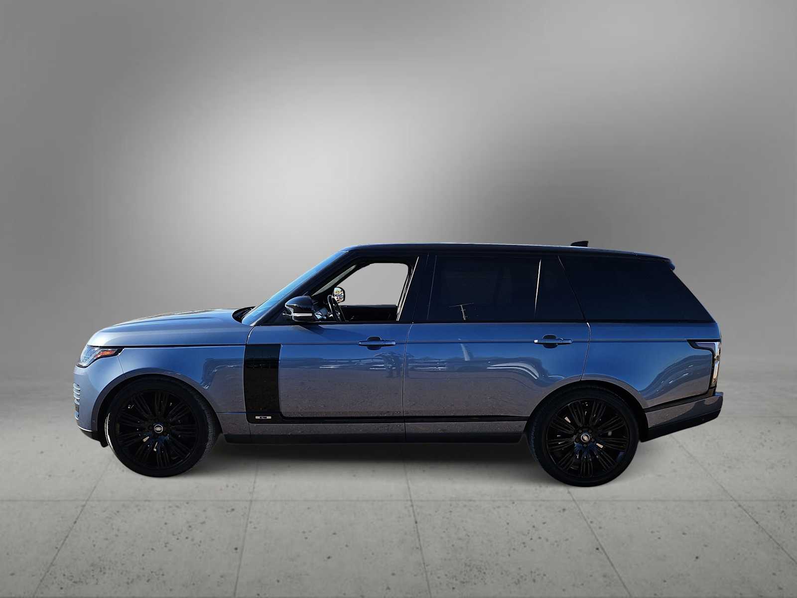 Thumbnail: 2019 Land Rover Range Rover - 5