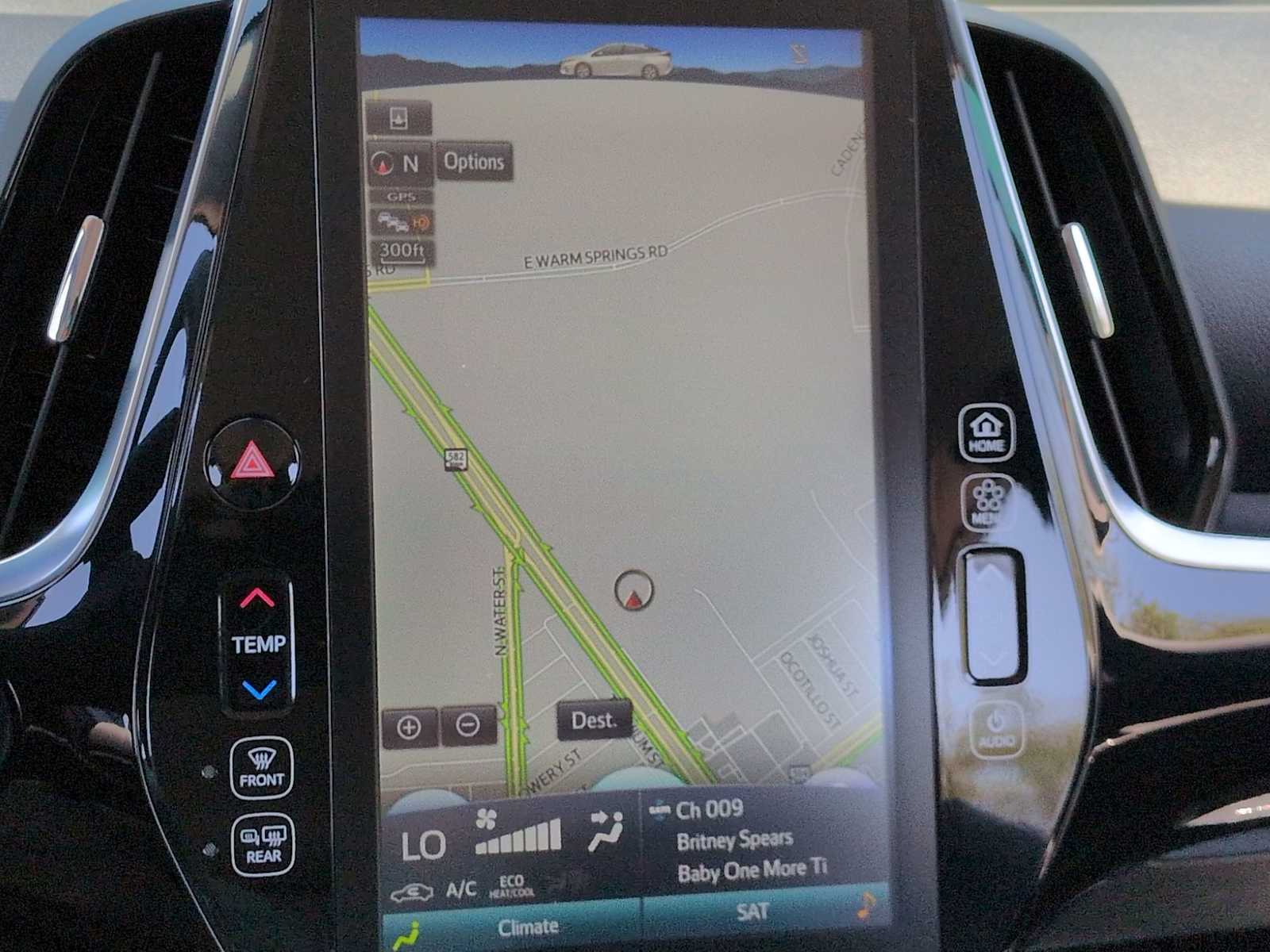 Thumbnail: 2021 Toyota Prius Prime - 28
