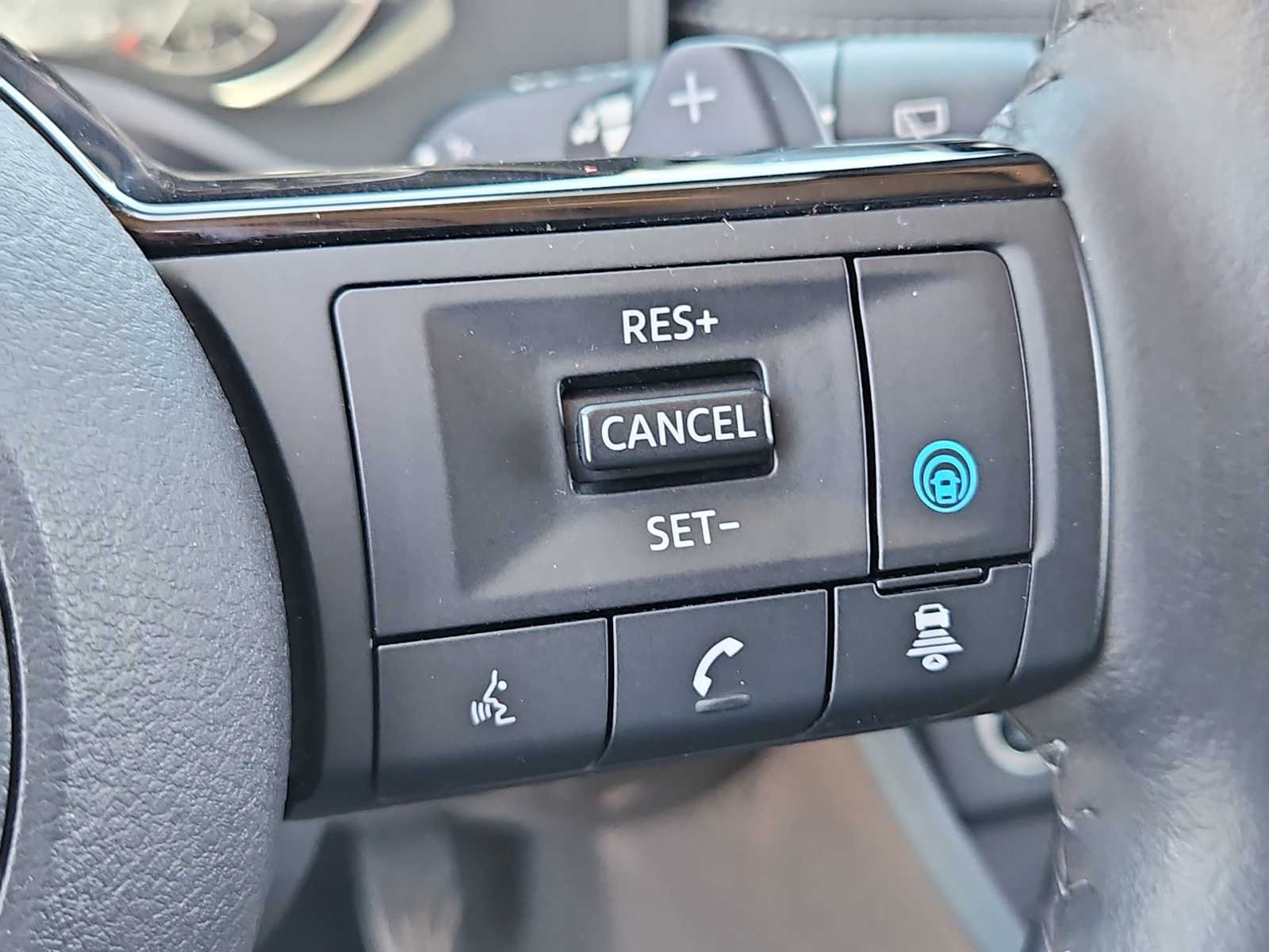 Thumbnail: 2023 Nissan Rogue - 24