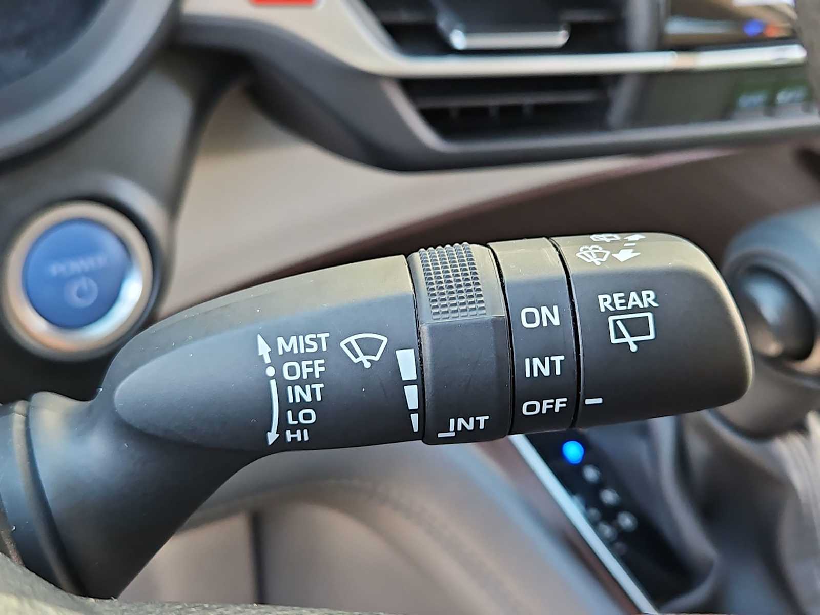 Thumbnail: 2023 Toyota Sienna - 23