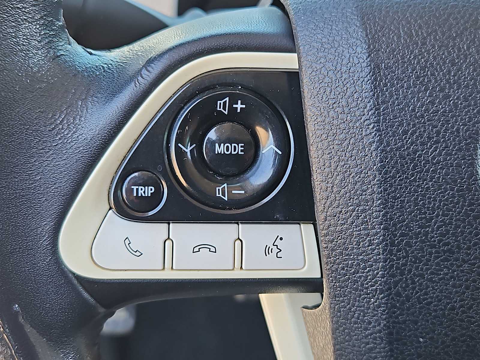 Thumbnail: 2018 Toyota Prius - 23