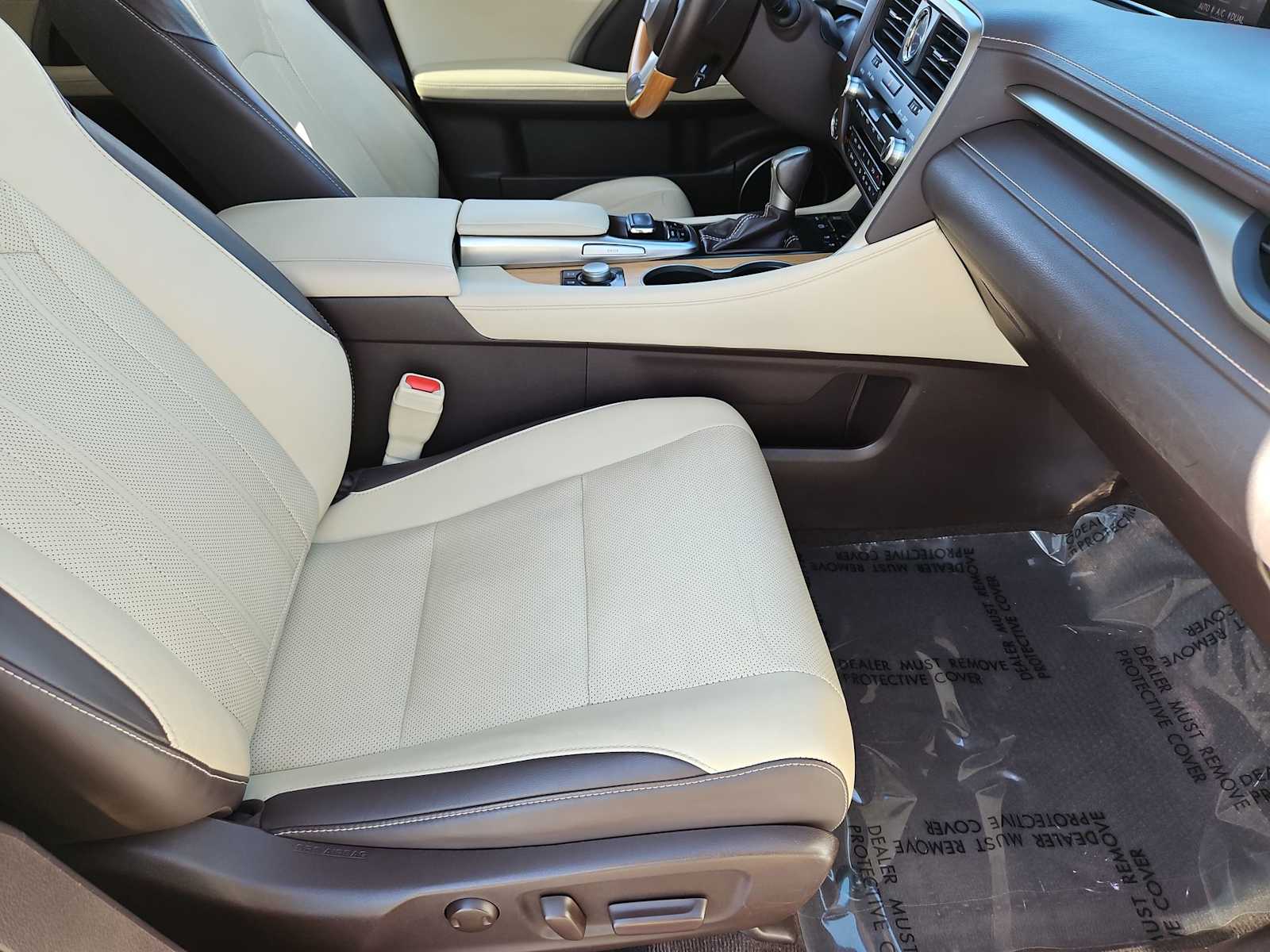 Thumbnail: 2017 Lexus RX - 23