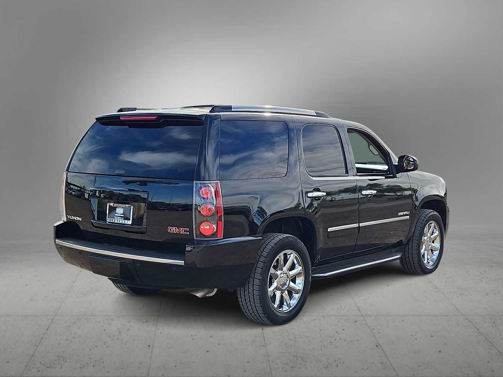 Thumbnail: 2013 GMC Yukon - 8