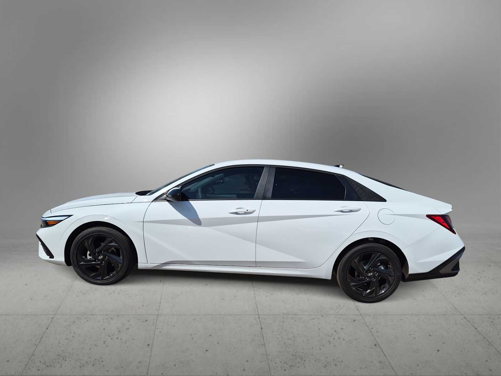 Thumbnail: 2026 Hyundai Elantra - 5