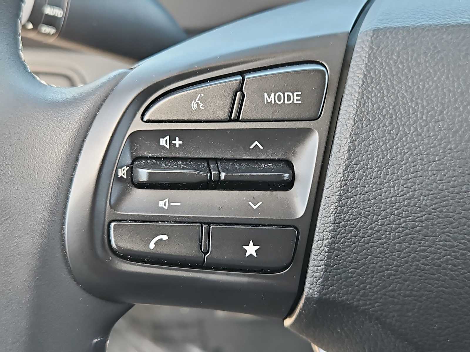 Thumbnail: 2025 Hyundai Venue - 23