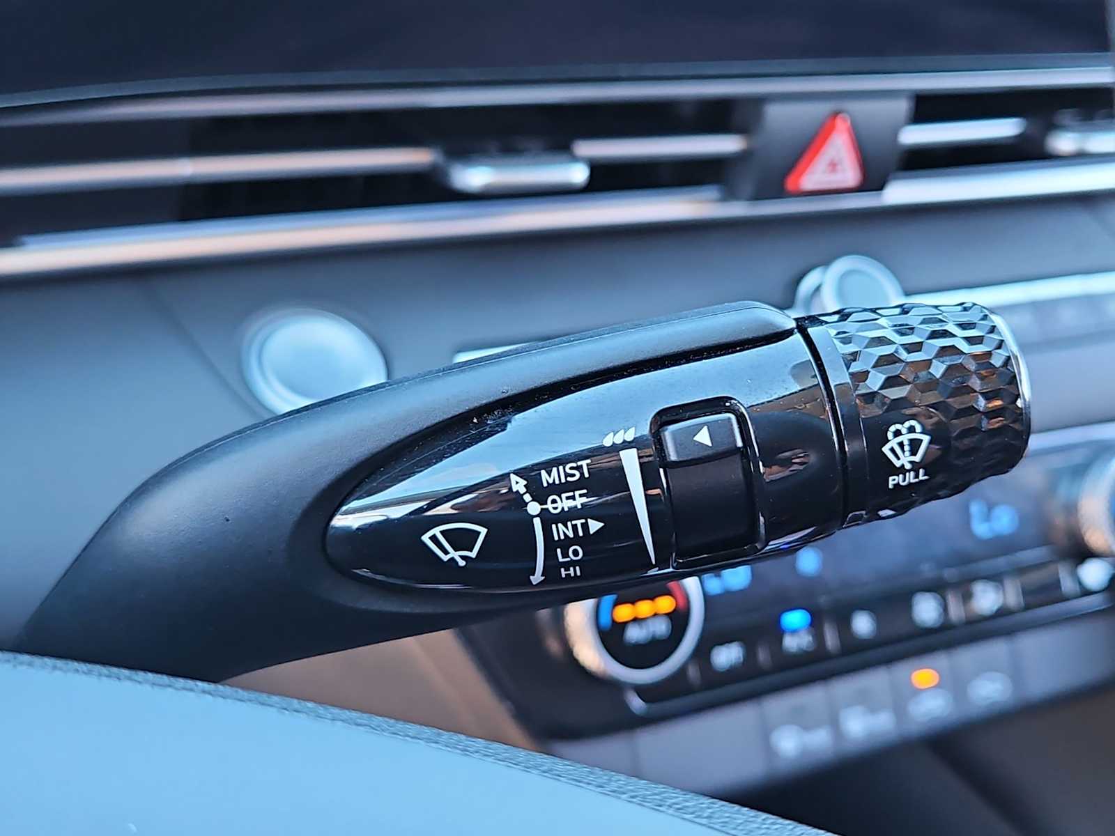 Thumbnail: 2024 Hyundai Elantra - 24