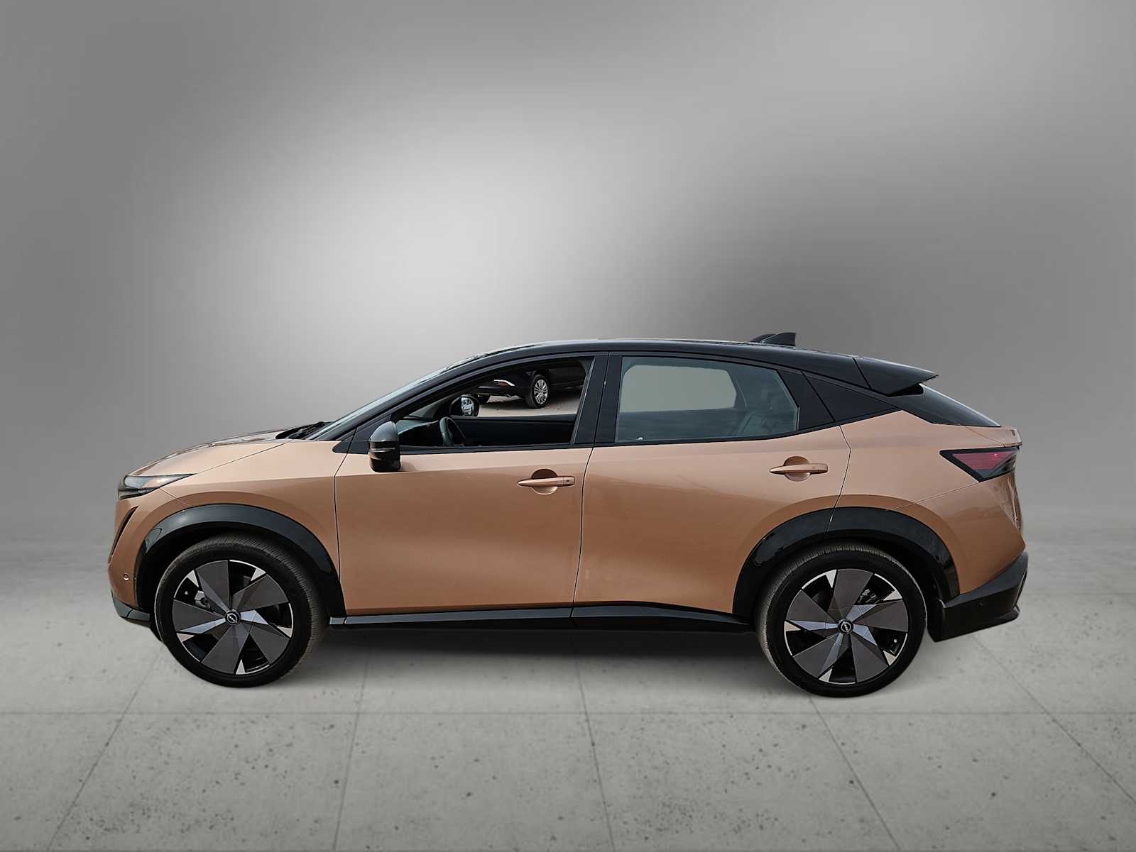 Thumbnail: 2023 Nissan Ariya - 5