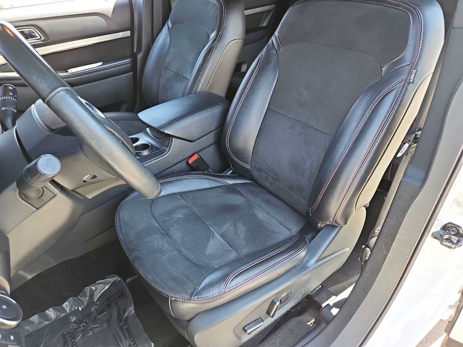 Thumbnail: 2018 Ford Explorer - 16