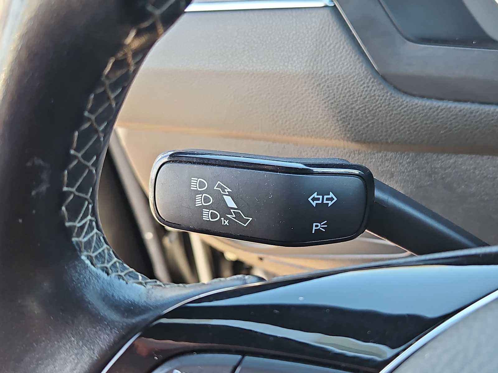 Thumbnail: 2021 Volkswagen Tiguan - 28