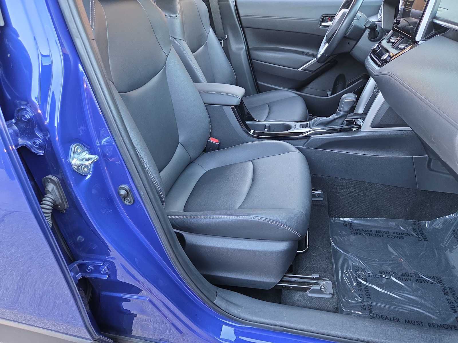 Thumbnail: 2023 Toyota Corolla Cross - 23