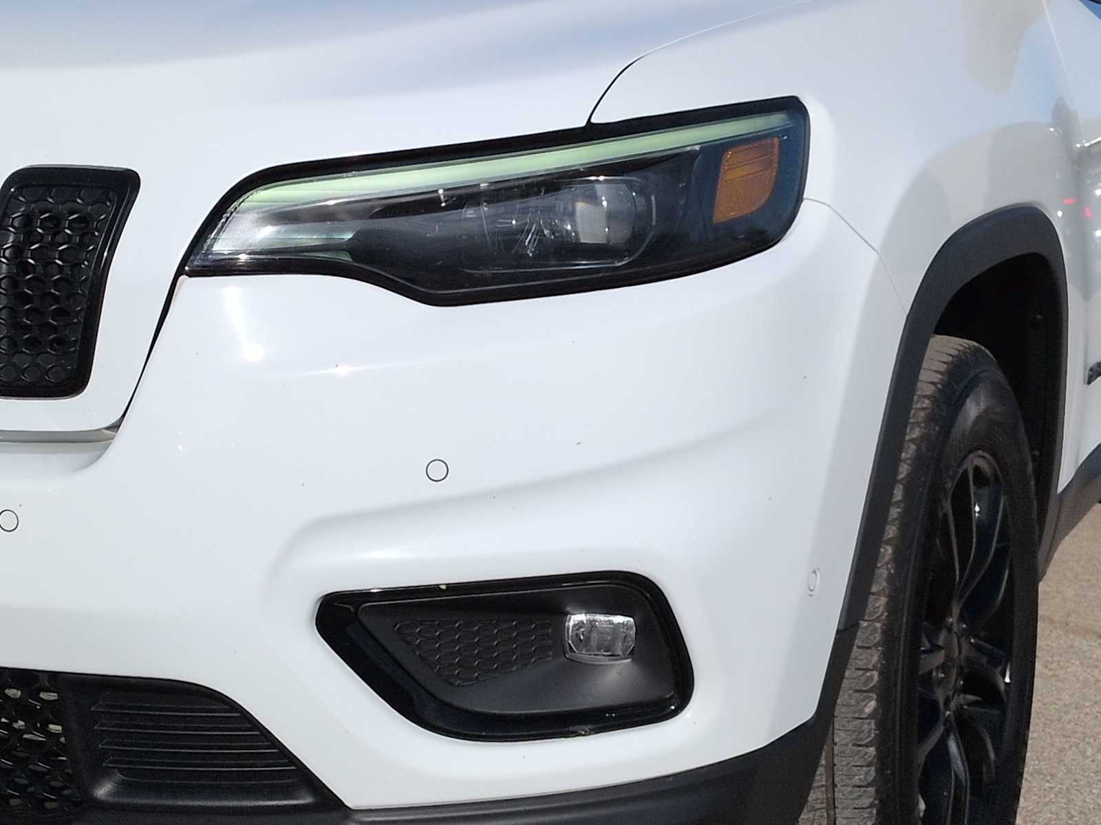 Thumbnail: 2023 Jeep Cherokee - 11