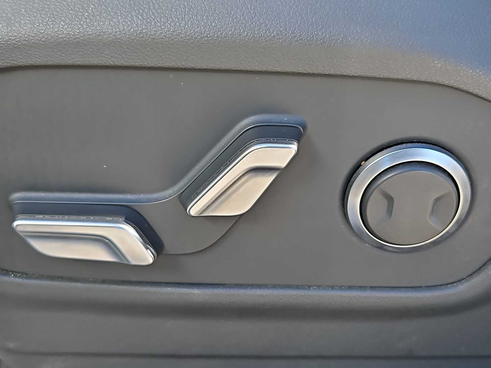 Thumbnail: 2024 Hyundai Santa Fe - 17