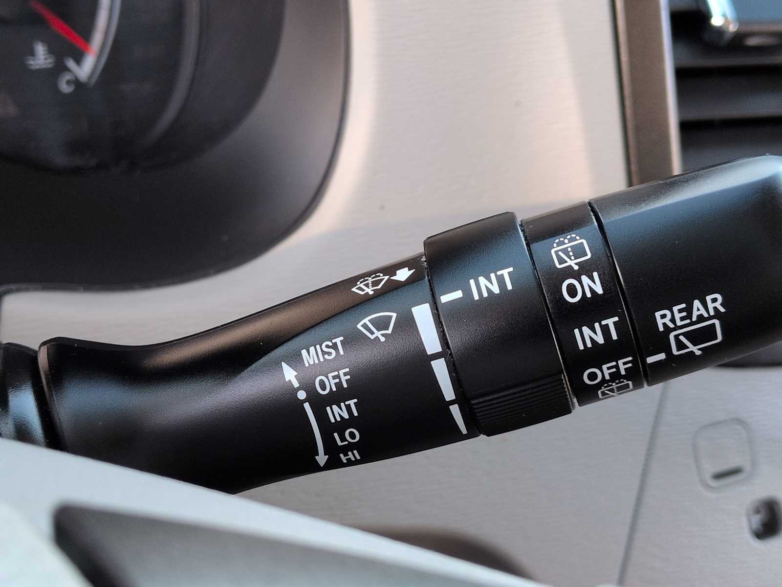 Thumbnail: 2013 Toyota Sienna - 26