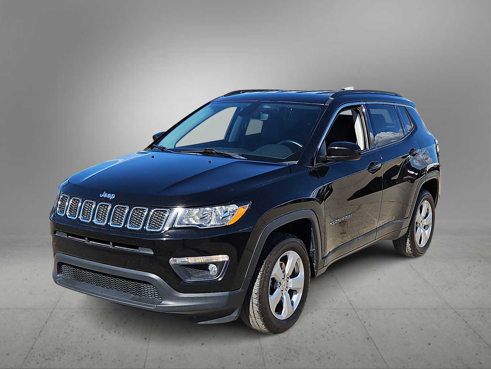 Thumbnail: 2018 Jeep Compass - 4
