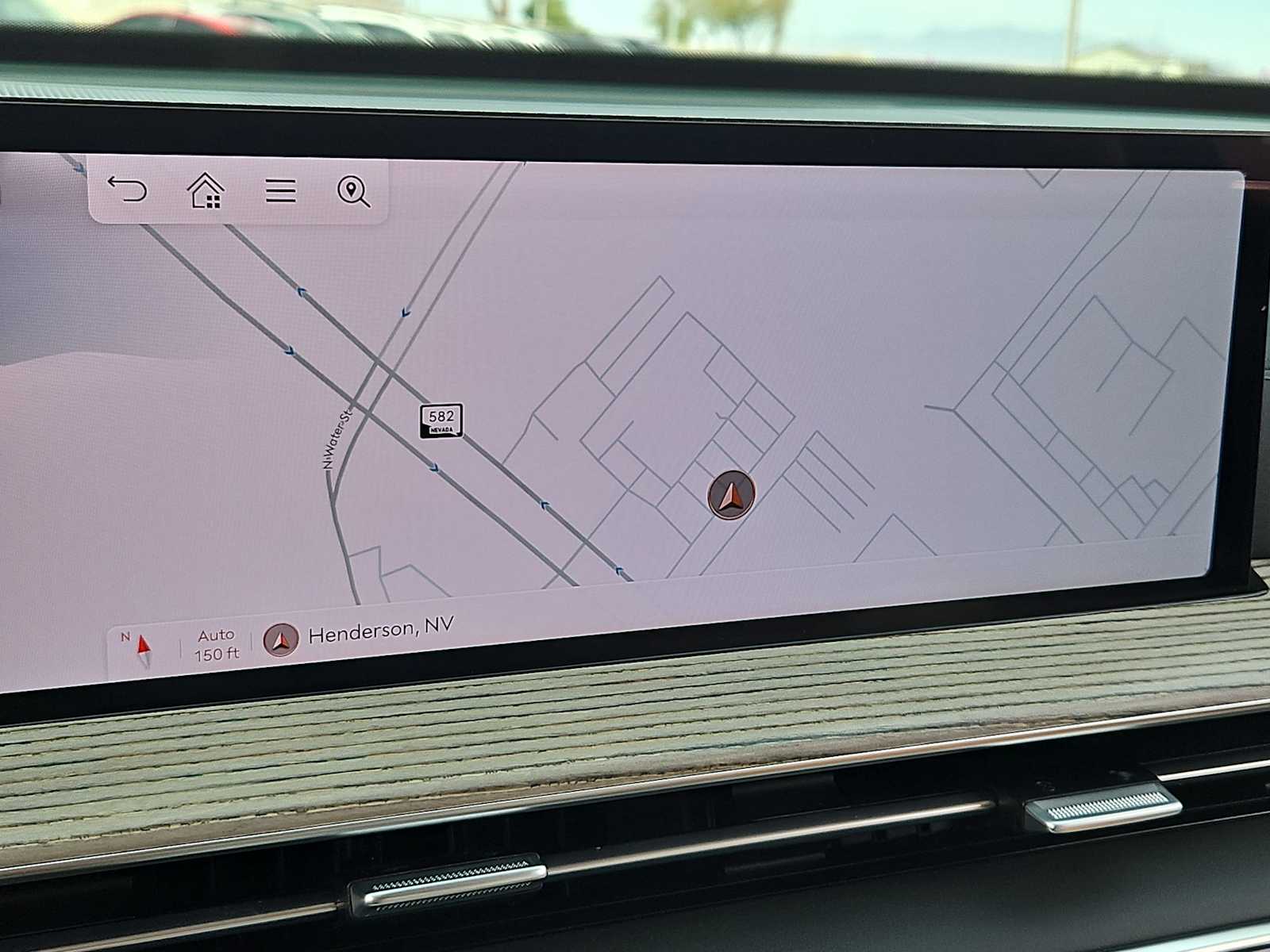 Thumbnail: 2025 Genesis GV80 - 29