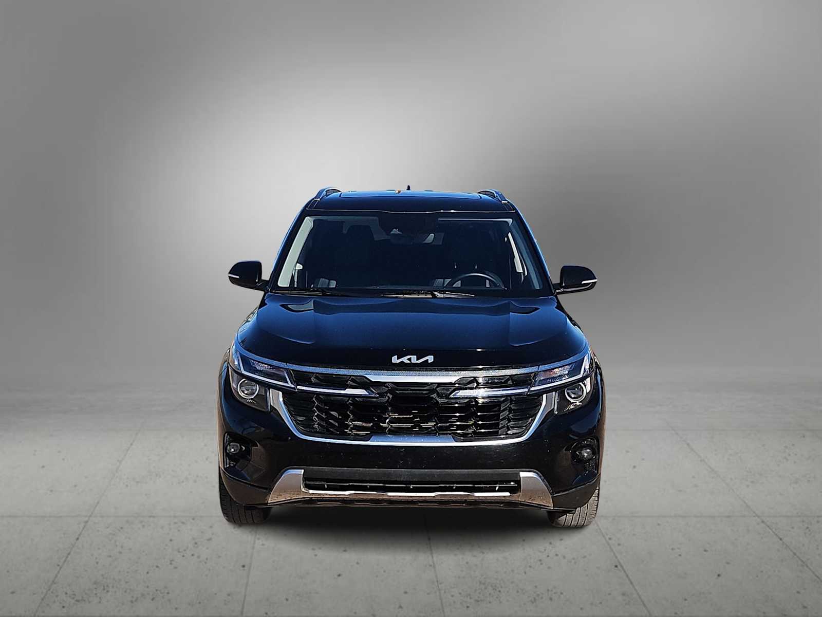 Thumbnail: 2024 Kia Seltos - 3