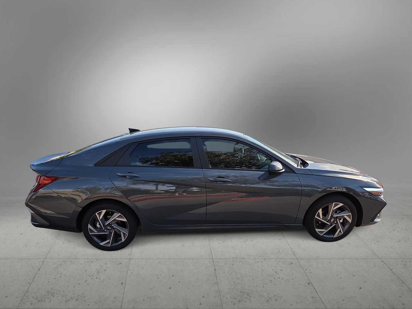 Thumbnail: 2025 Hyundai Elantra - 9
