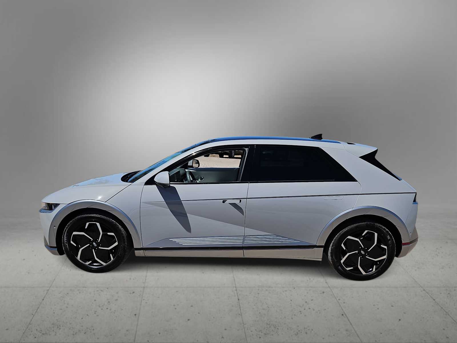 Thumbnail: 2024 Hyundai Ioniq 5 - 5