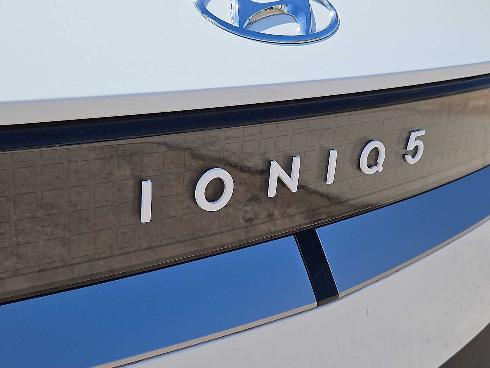 Thumbnail: 2024 Hyundai Ioniq 5 - 12