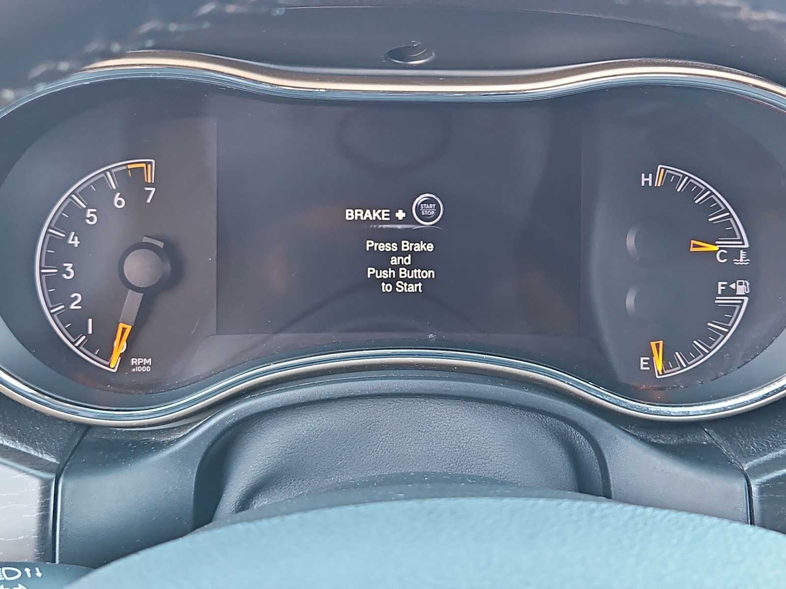 Thumbnail: 2014 Jeep Grand Cherokee - 31