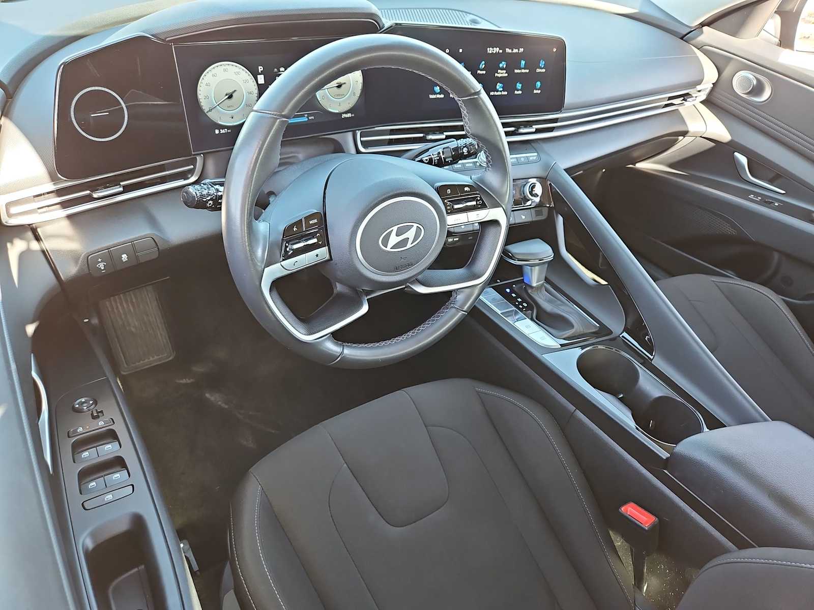 Thumbnail: 2025 Hyundai Elantra - 10