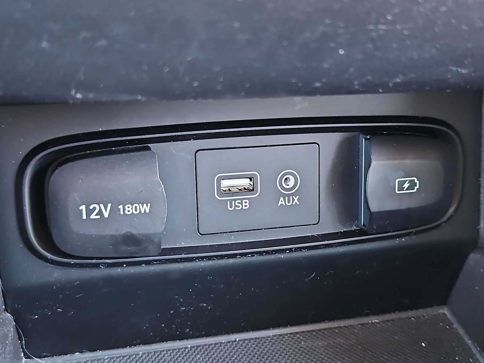 Thumbnail: 2019 Hyundai Santa Fe - 31