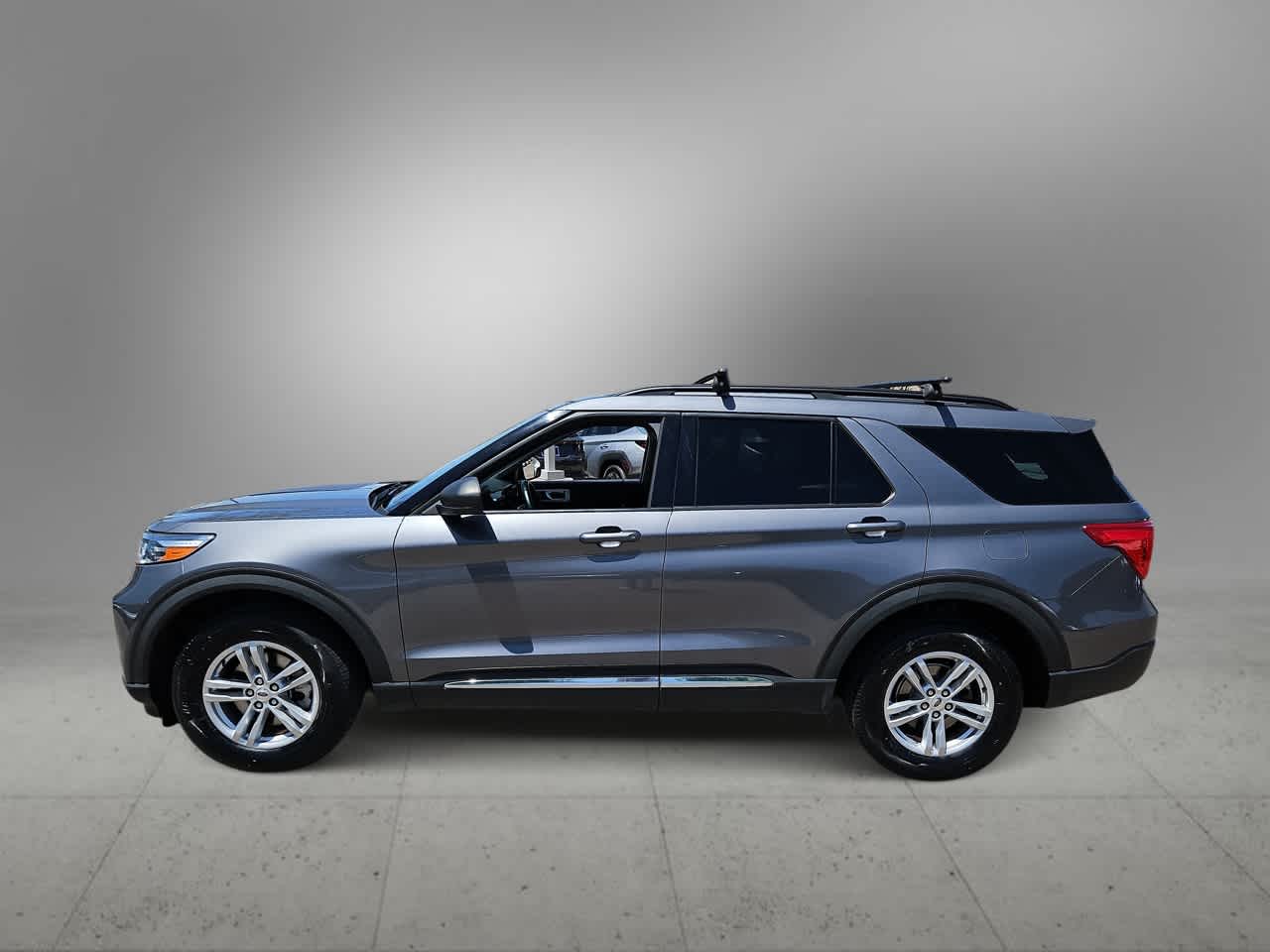 Thumbnail: 2021 Ford Explorer - 5