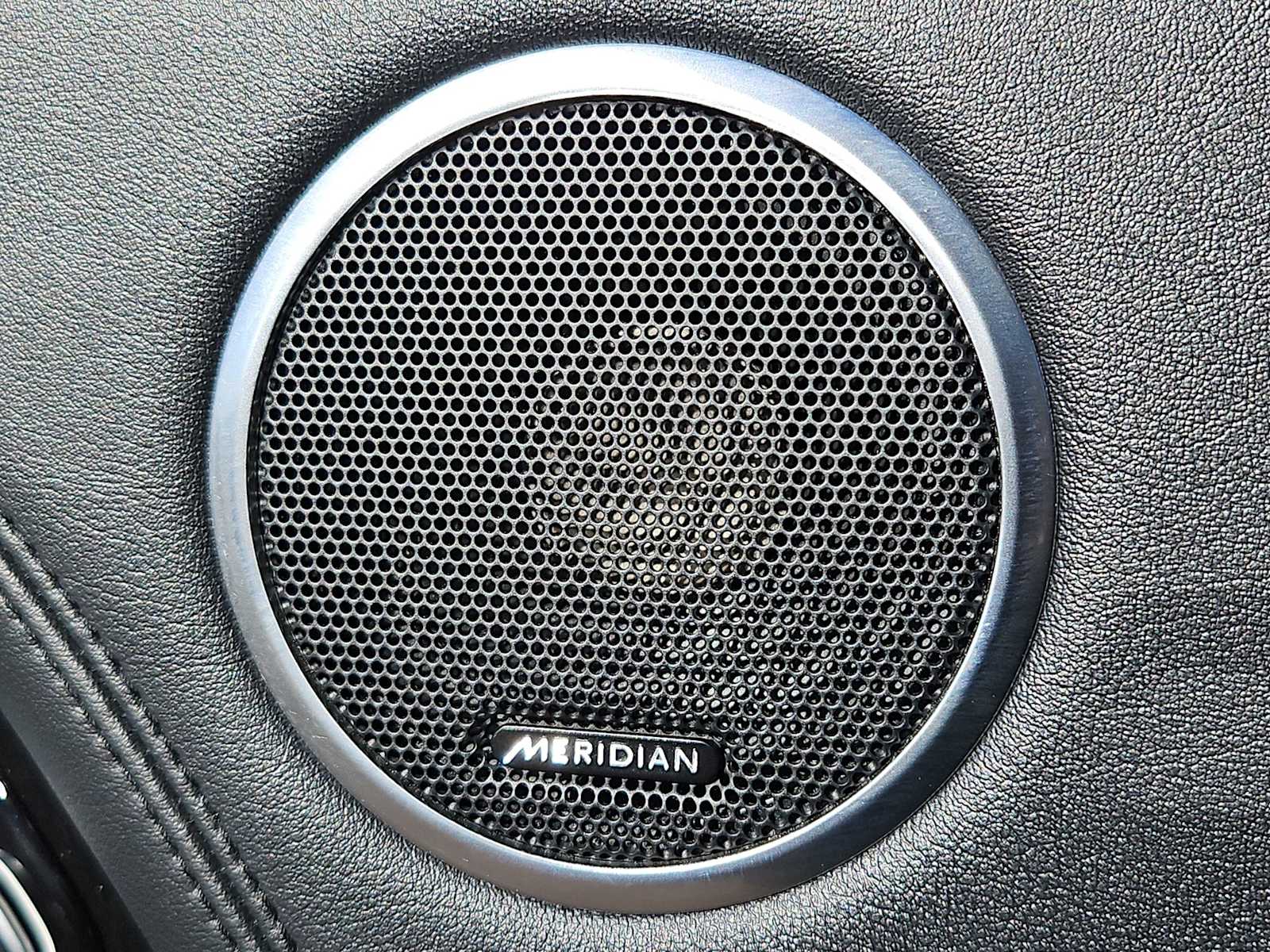 Thumbnail: 2019 Land Rover Range Rover - 31