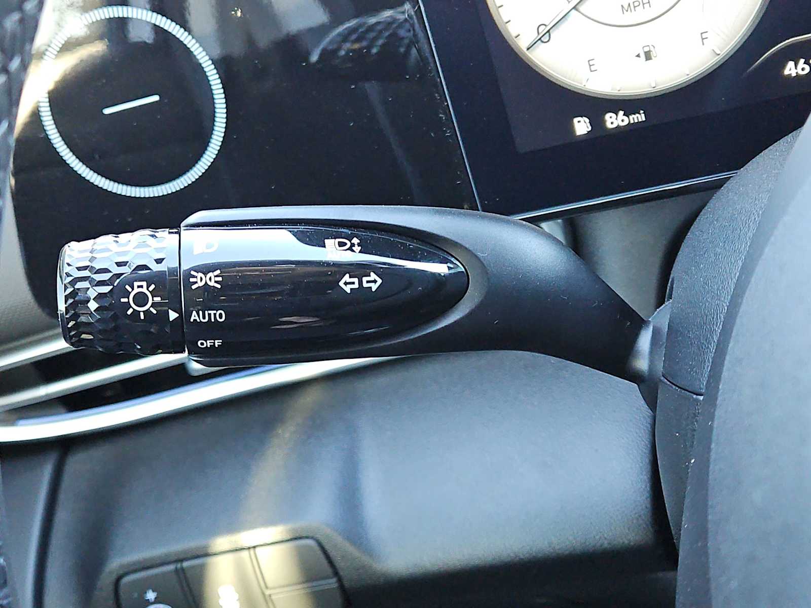 2025 Hyundai Elantra Limited Edition 26