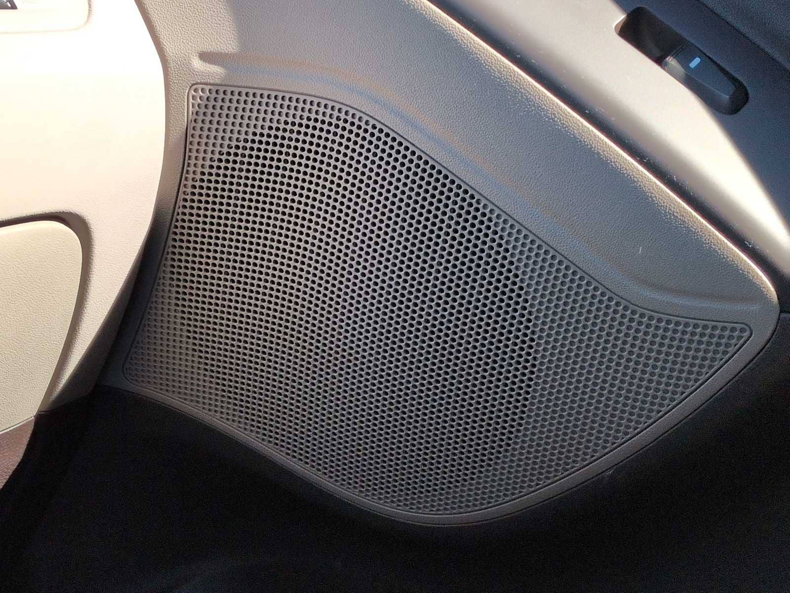 Thumbnail: 2014 Hyundai Tucson - 33