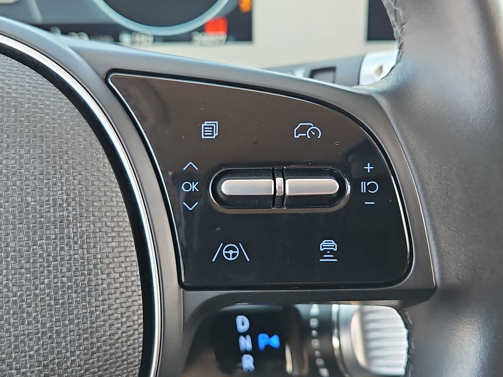 Thumbnail: 2024 Hyundai Ioniq 5 - 24