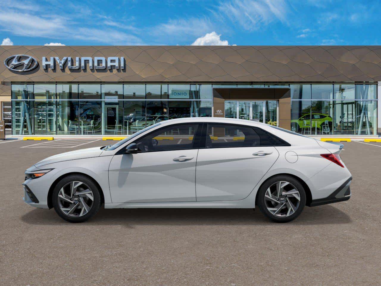 2025 Hyundai Elantra Sport 3