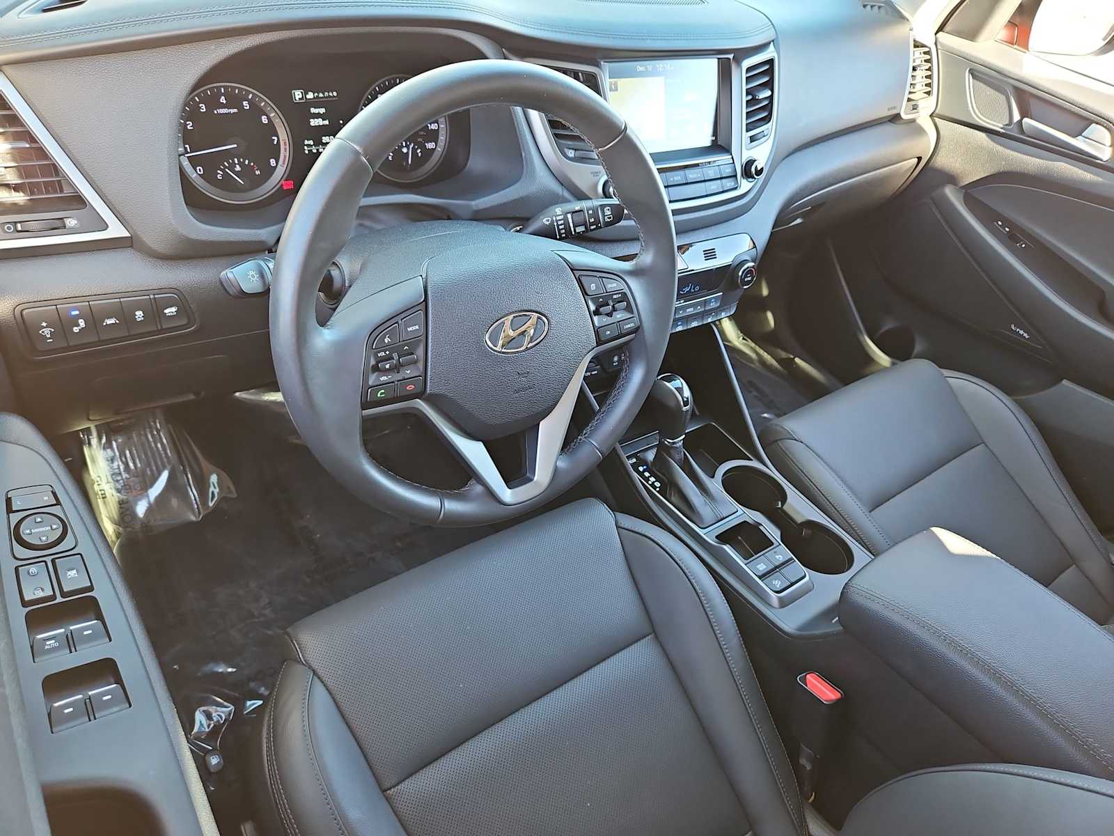 Thumbnail: 2017 Hyundai Tucson - 10